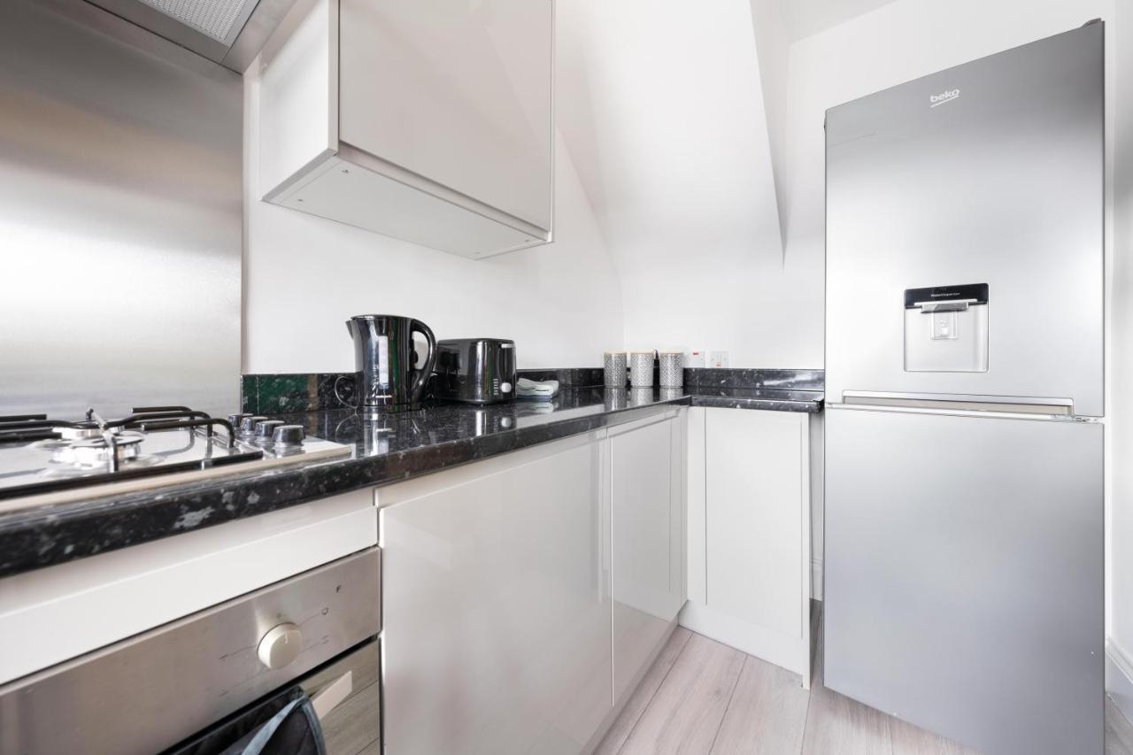 Contractor Accommodation Near Heathrow, Windsor Minutes From M4 Slough Exterior foto